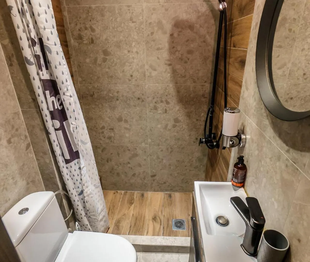 Happiness Studio With Terrace. Thessaloniki Apartment