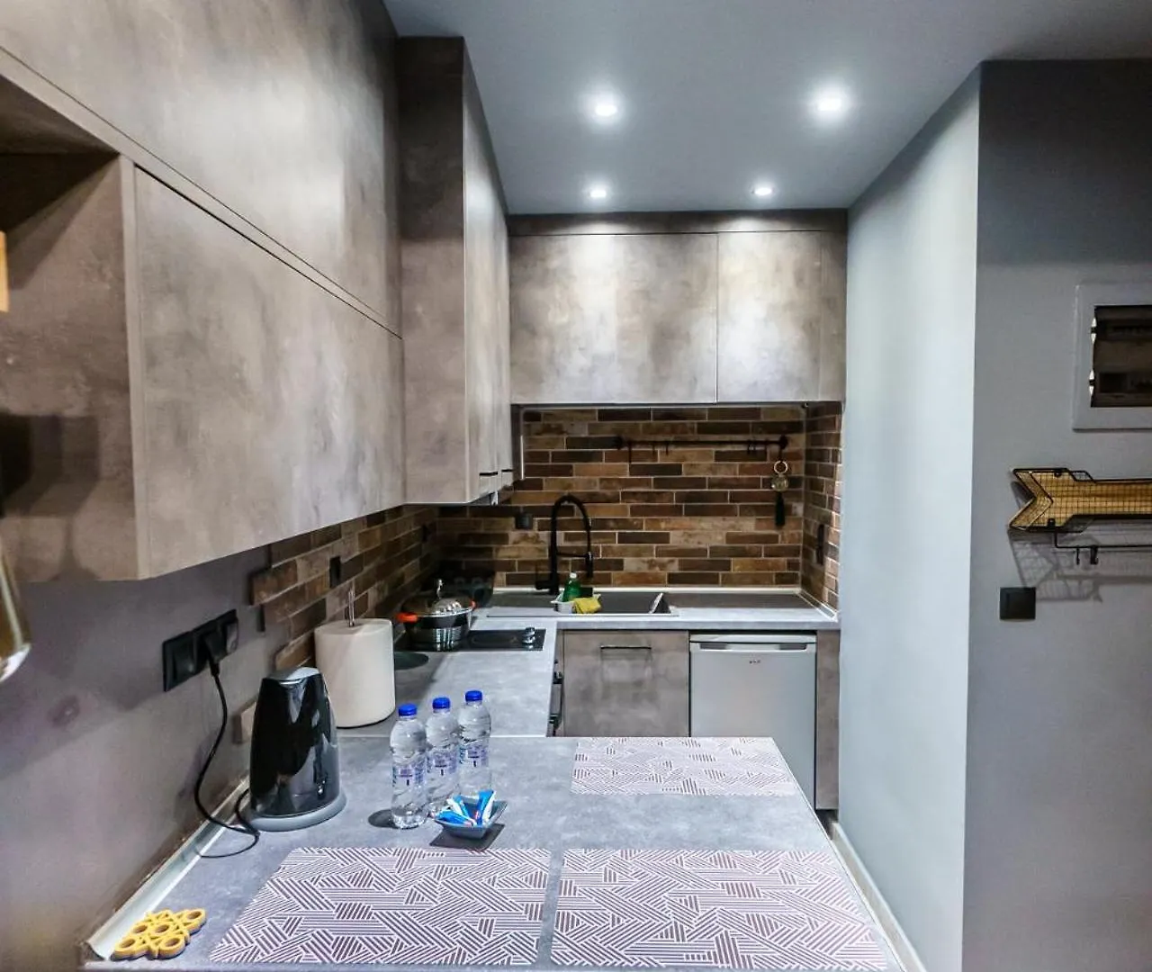 Apartment Happiness Studio With Terrace. Thessaloniki