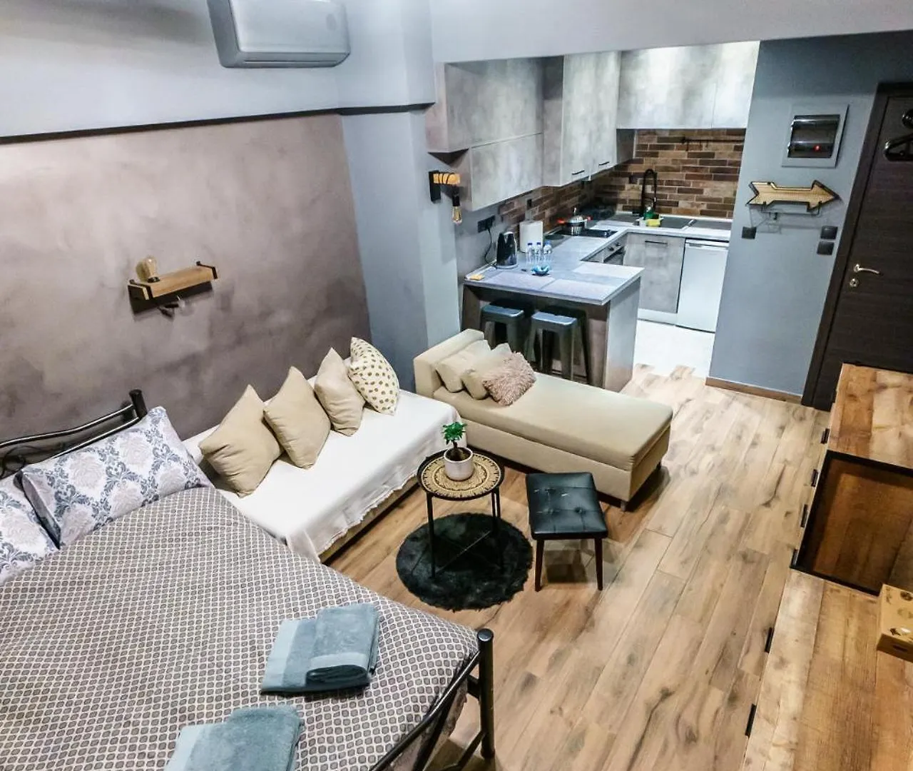 Happiness Studio With Terrace. Thessaloniki