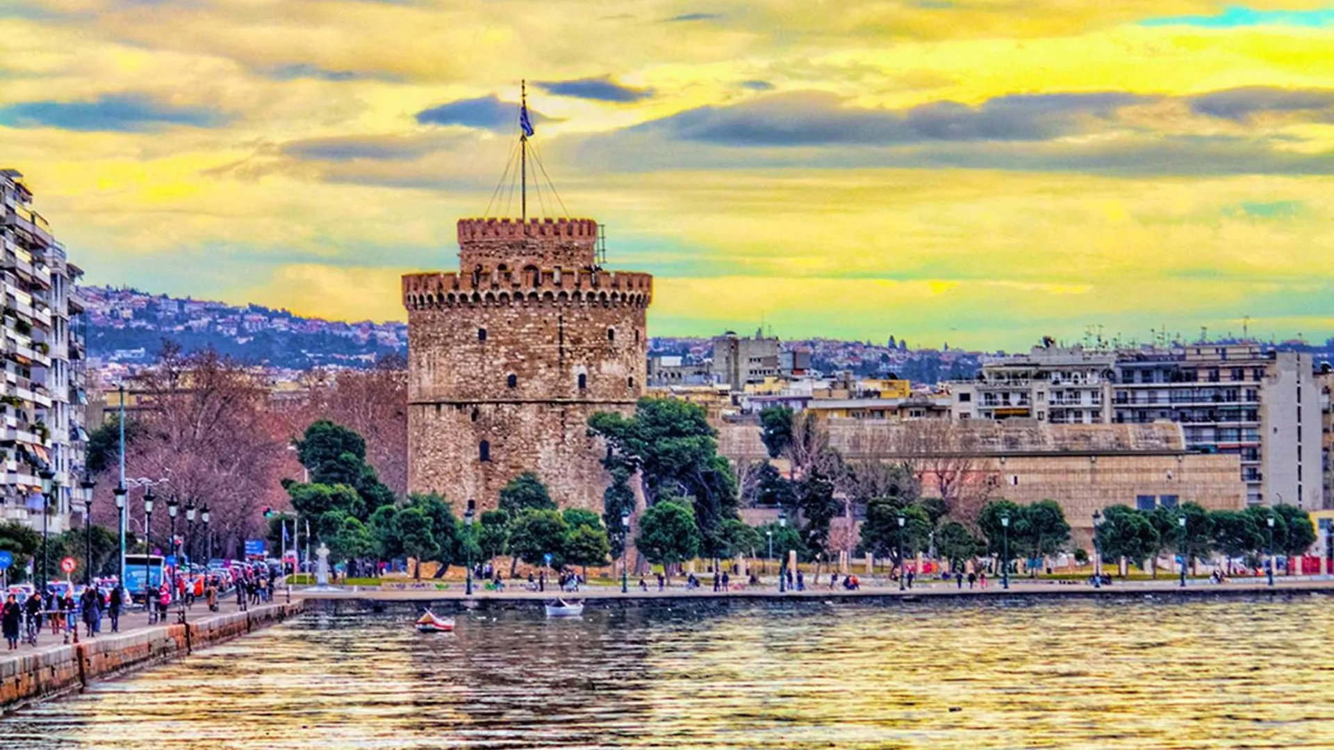 Happiness Studio With Terrace. Thessaloniki Greece